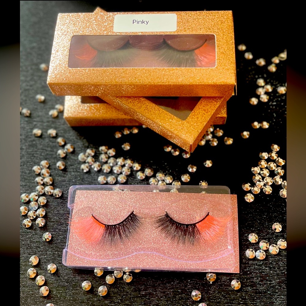 Pinky Luxury Lashes